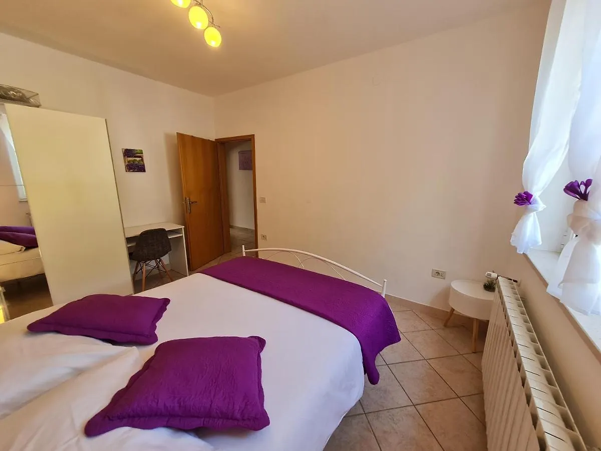 Apartman En Mošćenička Draga Apartamento