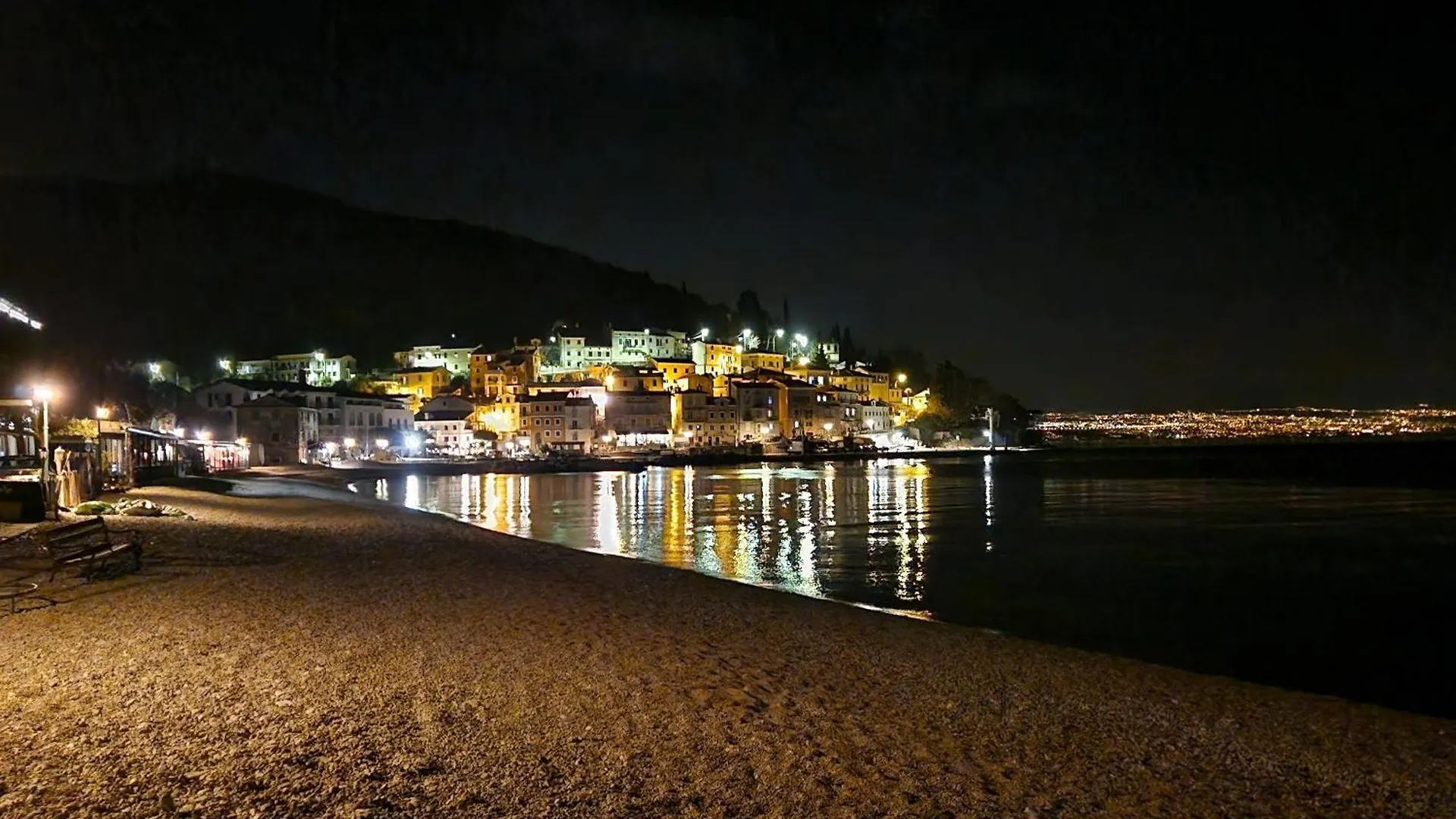 Apartman En Mošćenička Draga Apartamento